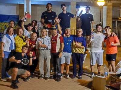 All�interno del gruppo ci sono ragazzini di 10 anni e �nonni� come il predetto Nicola, baresi doc e studenti fuorisede, ma anche immigrati provenienti da Paesi quali Cina, Pakistan e Georgia